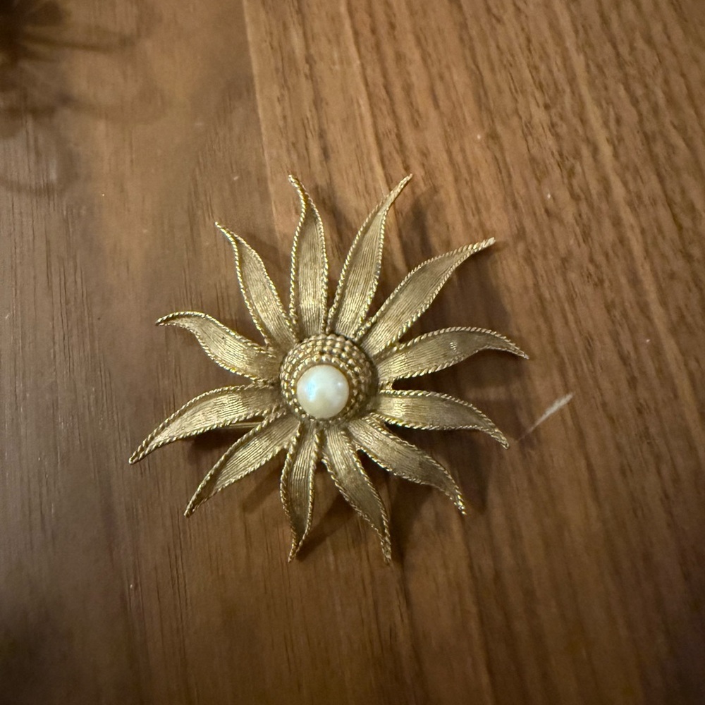 Boucher Gold Flower Brooch with Pearl Center